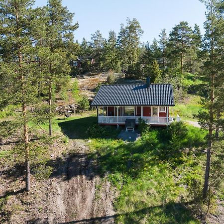 Lomahyppaeys Villa Naantali Bagian luar foto